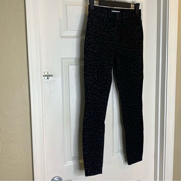 Good American Good Legs Crop Skinny Jeans Black Tonal Leopard Print Size 24 - Picture 3 of 10